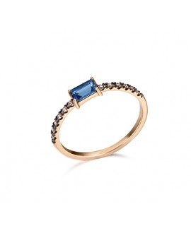 Anillo de oro topacio, en...