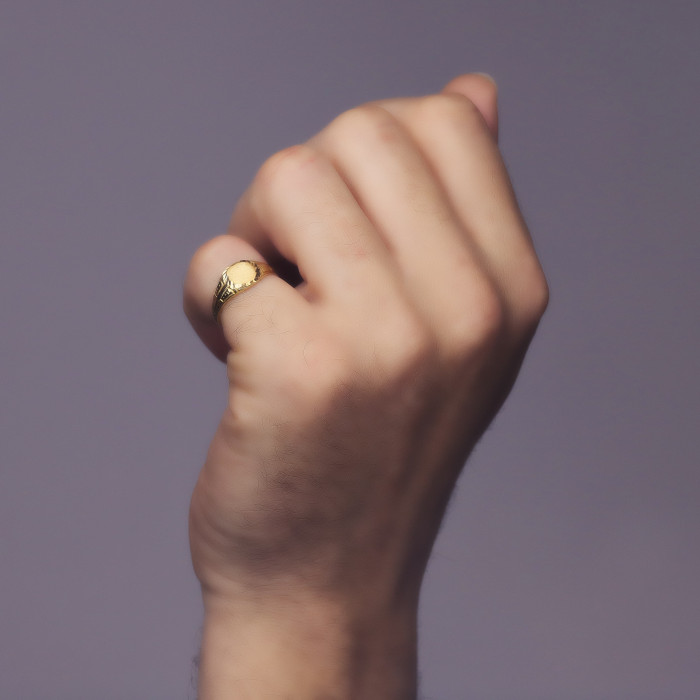 18k Sello Oro Amarillo Cadete Macizo Y Tallado Ancho Cuerpo 9 Mm | Joyería Gimeno | Tu joyería de confianza en Valencia