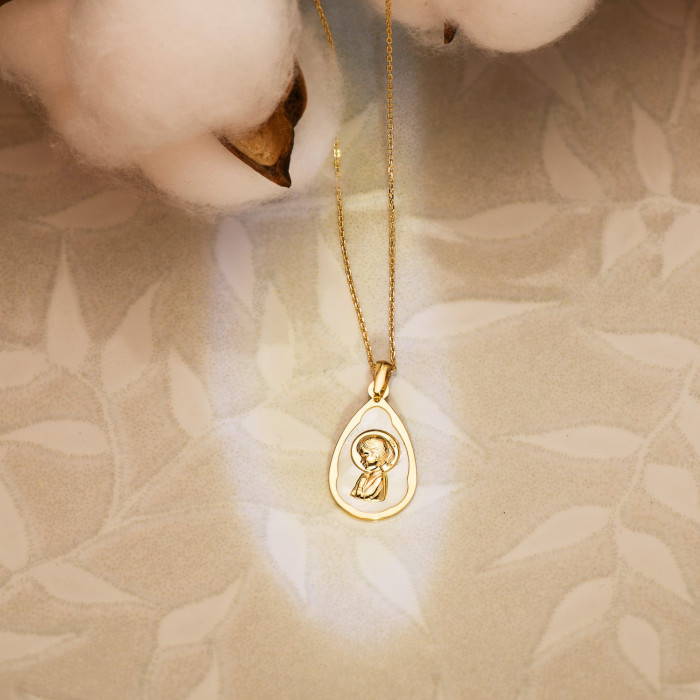 18k Medalla Oro Amarillo Gota Con Nacar Blanco Y Virgen NiÑa 19x12 Mm | Joyería Gimeno | Tu joyería de confianza en Valencia